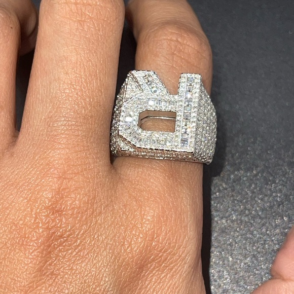 14k white gold vermeil VVS GRA certified moissanite diamond ring R initial Ring - Picture 5 of 11